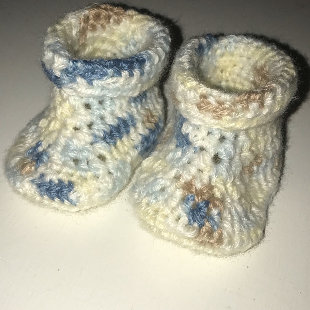 Baby Booties - Picture 2 of 3